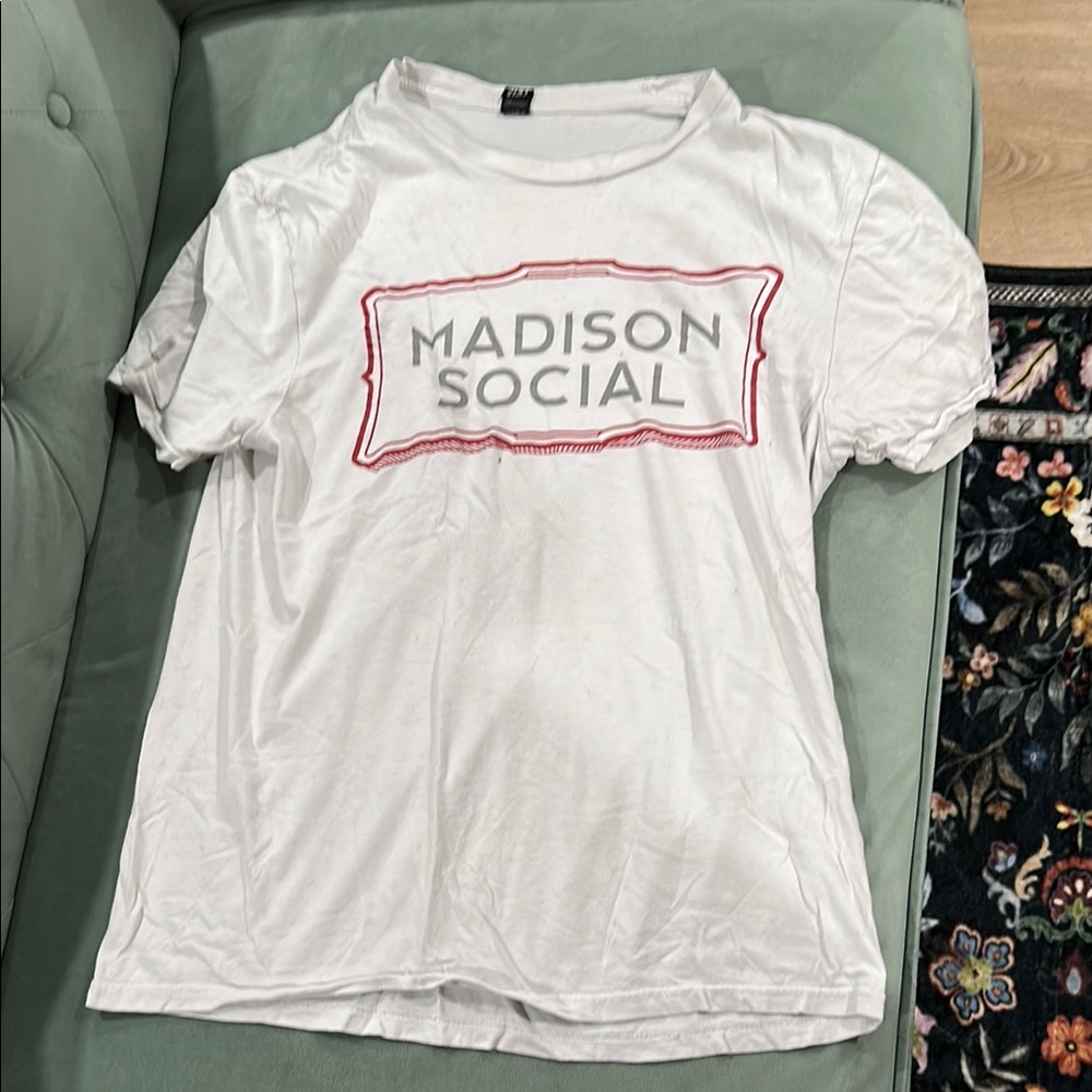 Madison Social White T-Shirt size small